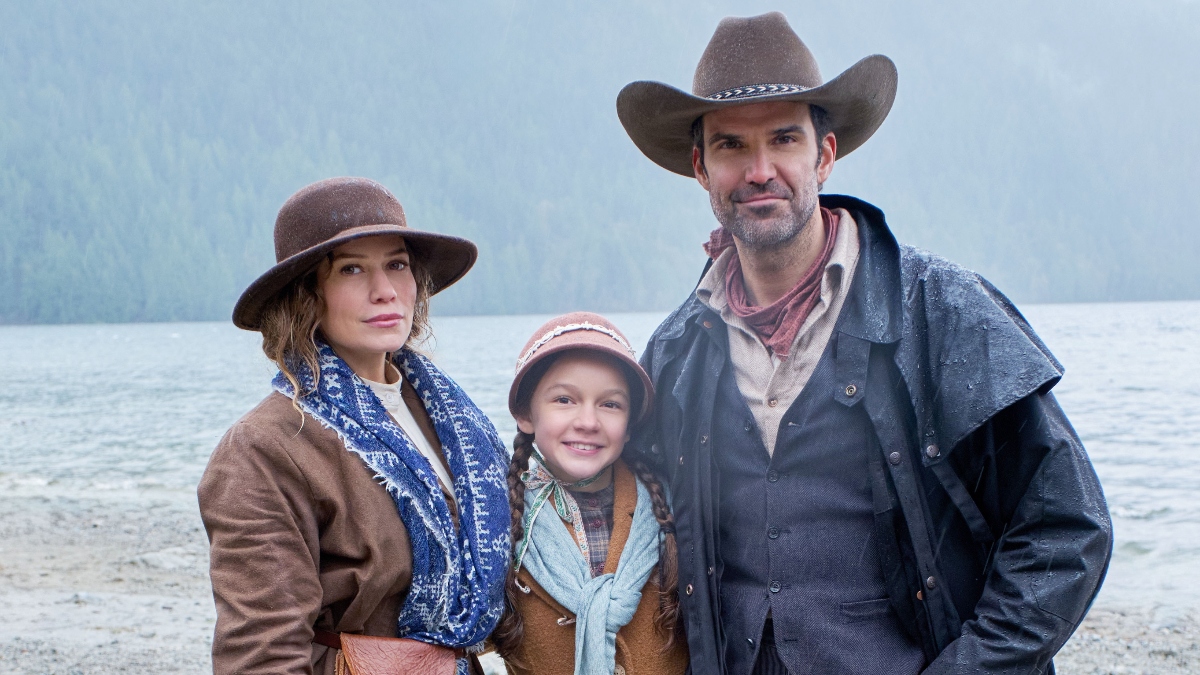 Bethany Joy Lenz, Mila Morgan, Benjamin Ayres, Hope Valley: 1874, 2026