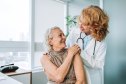 Medical consultation for type 1 diabetes trial with older female patient