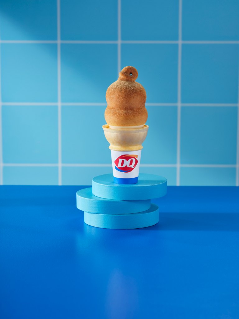 Cinnamon Toast Crunch Dipped Cone