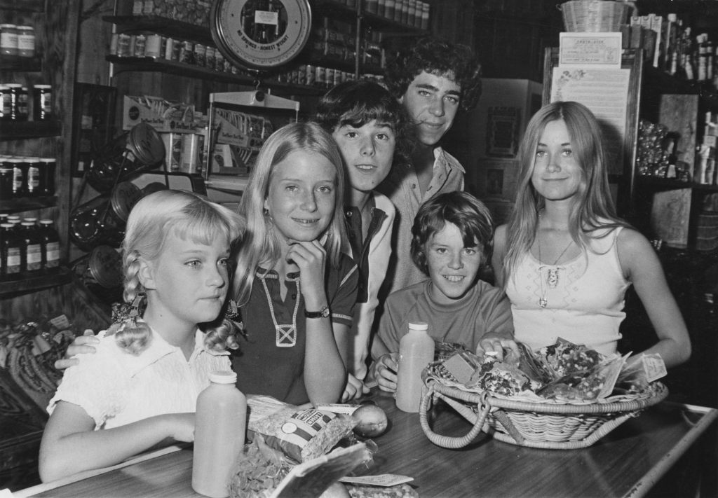 Child cast members of the US TV sitcom 'The Brady Bunch', circa 1972. Left to right: Susan Olsen, Eve Plumb, Christopher Knight, Barry Williams, Mike Lookinland and Maureen McCormick.