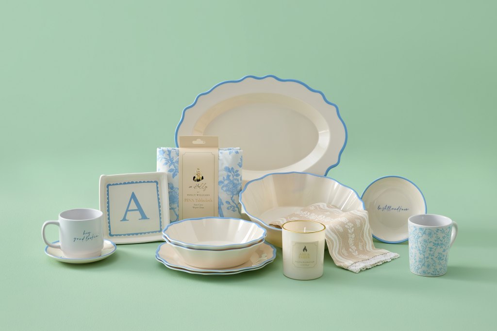 Holly Williams dishware