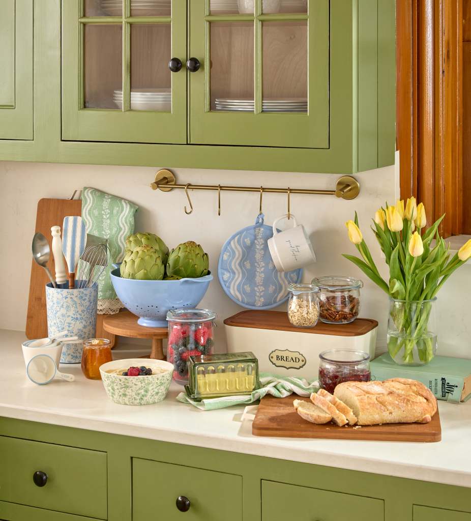 Holly Williams kitchenware