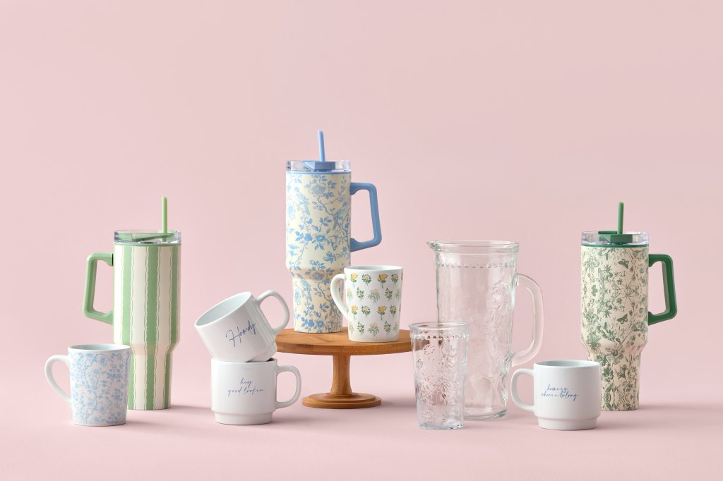 Holly Williams drinkware