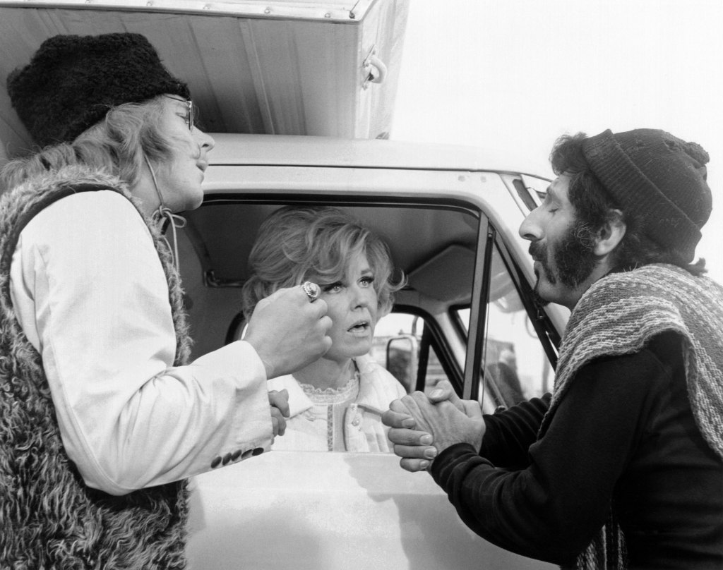 WITH SIX YOU GET EGGROLL, from left, William Christopher, Doris Day, Jamie Farr, 1968
