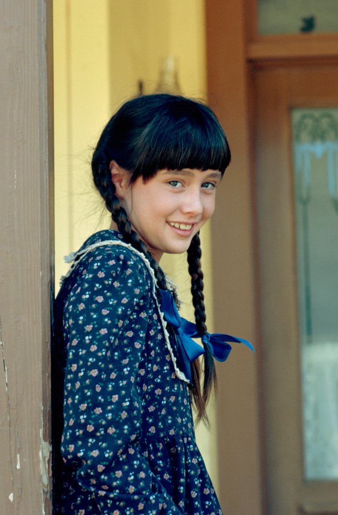 Shannen Doherty on the set of Little House on the Prairie in 1982