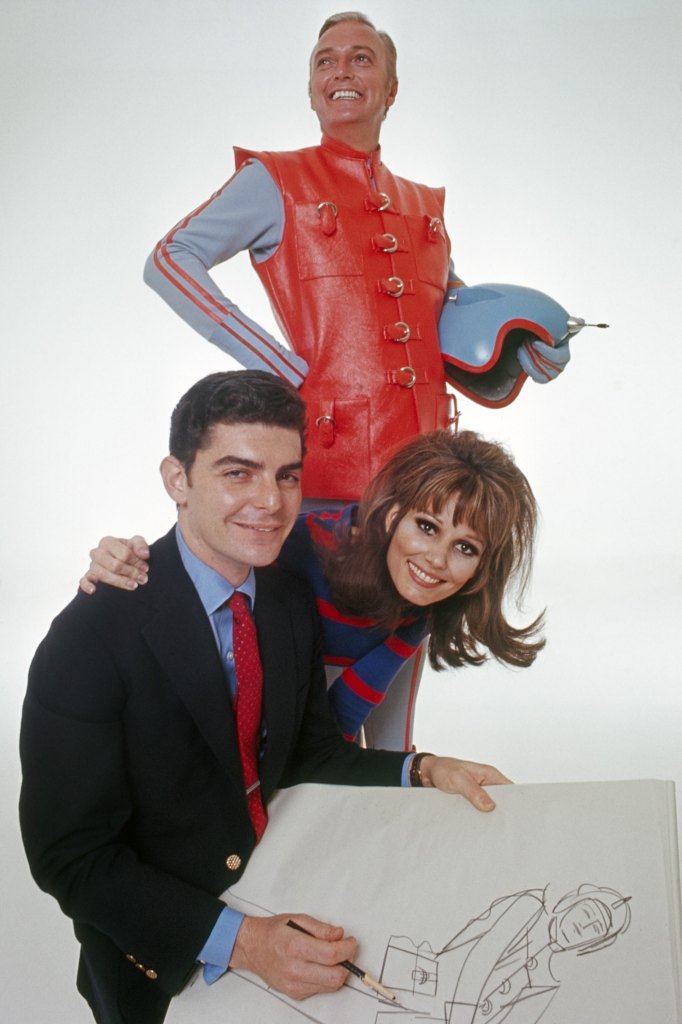 HE & SHE, from left: Richard Benjamin, Jack Cassidy, Paula Prentiss, (Jul. 1967), 1967-68. 