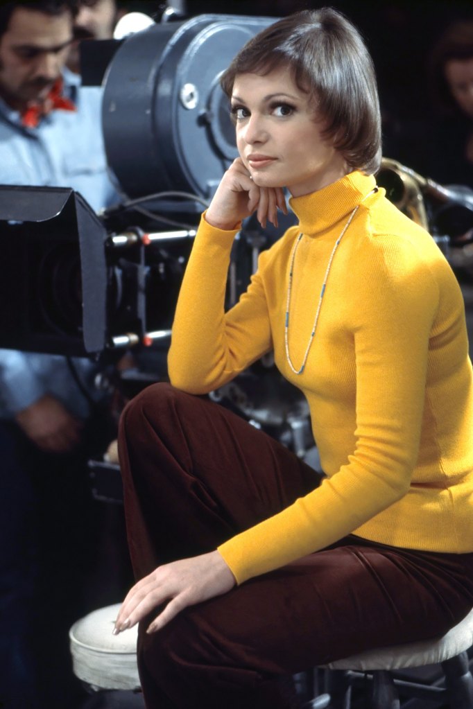 KAREN, Karen Valentine, March, 1971, on-set.
