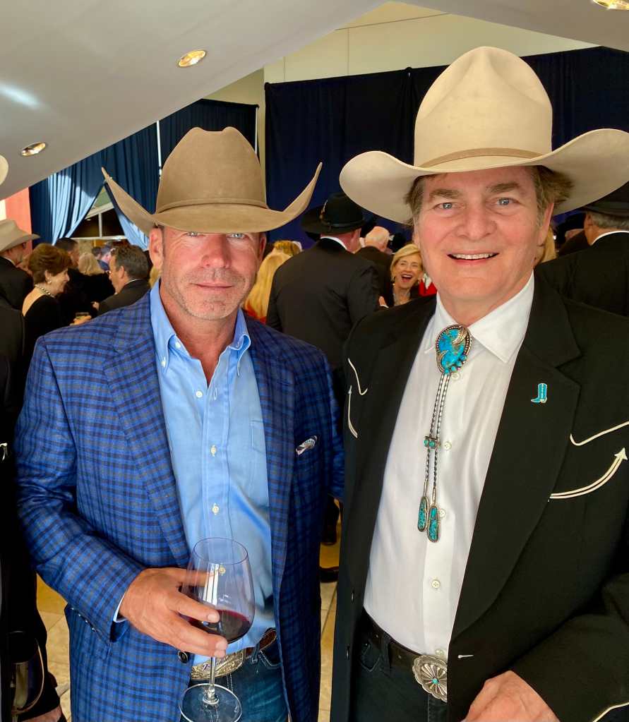 تايلور شيريدان روب وورد 2022 جوائز التراث الغربي أوكلاهوما سيتي