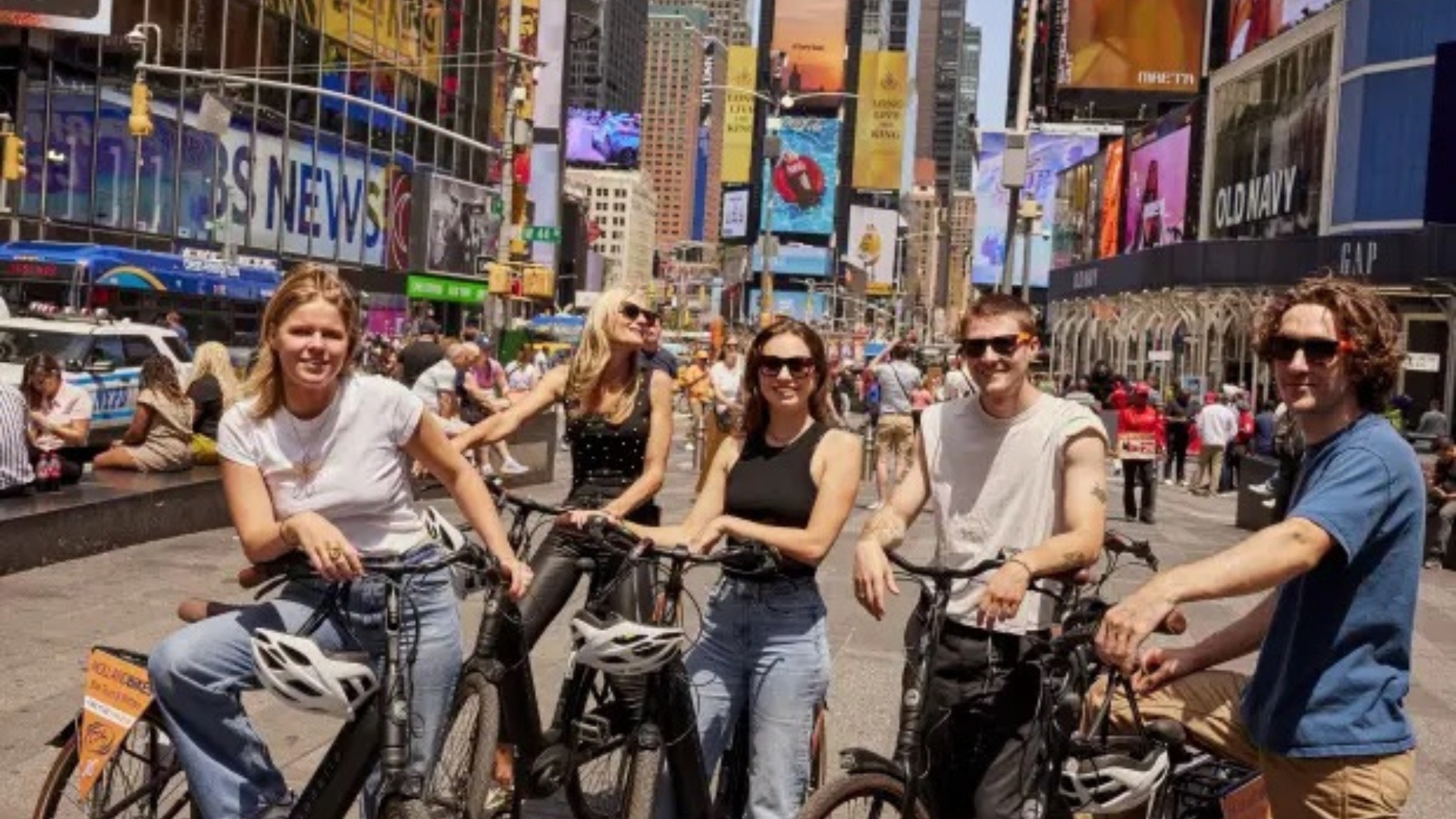 Exploring New York by bike offers a closer look at the city’s streets and landmarks.