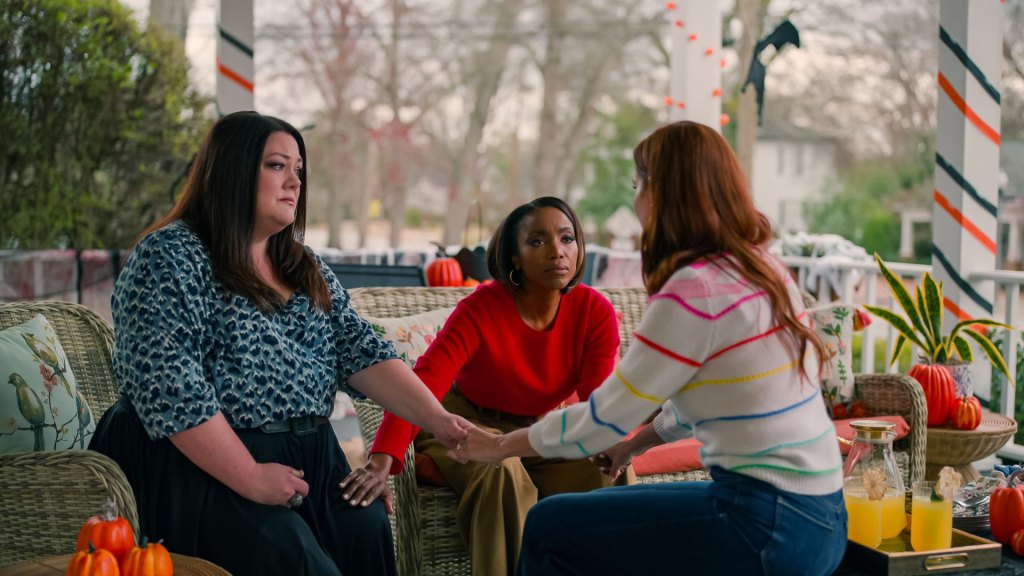 Brooke Elliott as Dana Sue Sullivan, JoAnna Garcia Swisher as Maddie Townsend and Heather Headley as Helen Decatur in 'Sweet Magnolias'