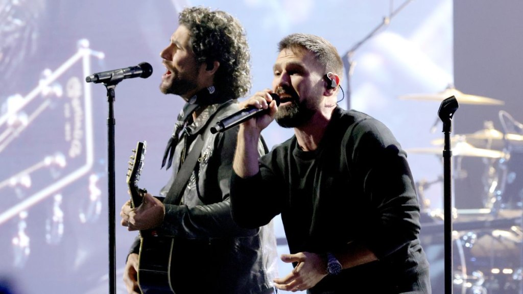 Dan Smyers and Shay Mooney in 2026