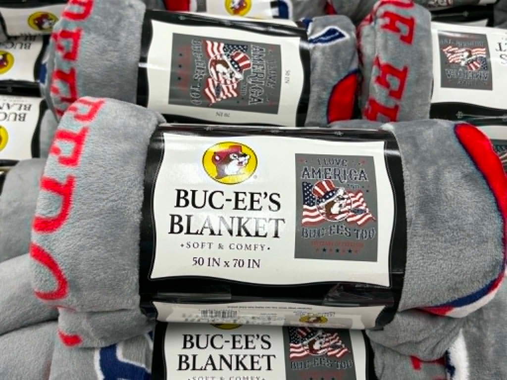 Buc-ees blanket