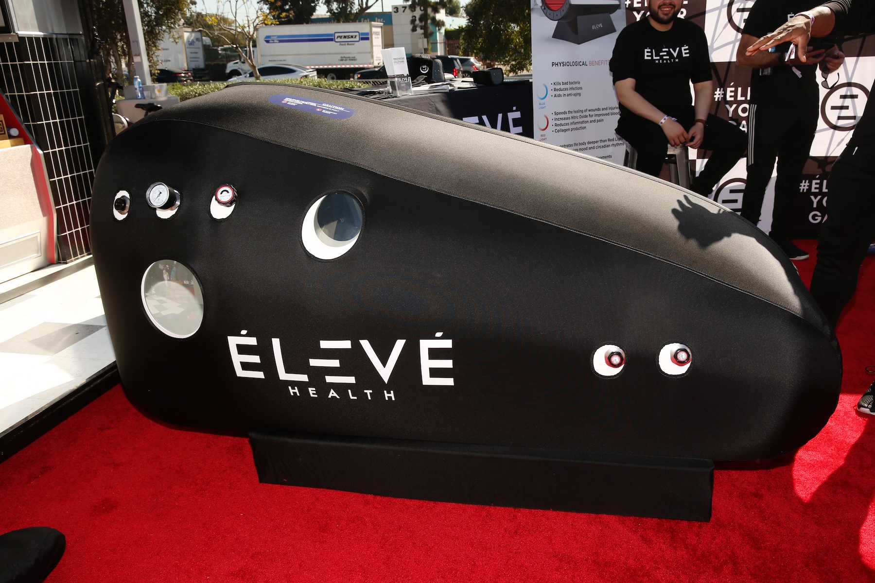 Why Hyperbaric Oxygen Therapy’s Rise In Med Spas and Celebrity Homes Alarms Safety Experts
