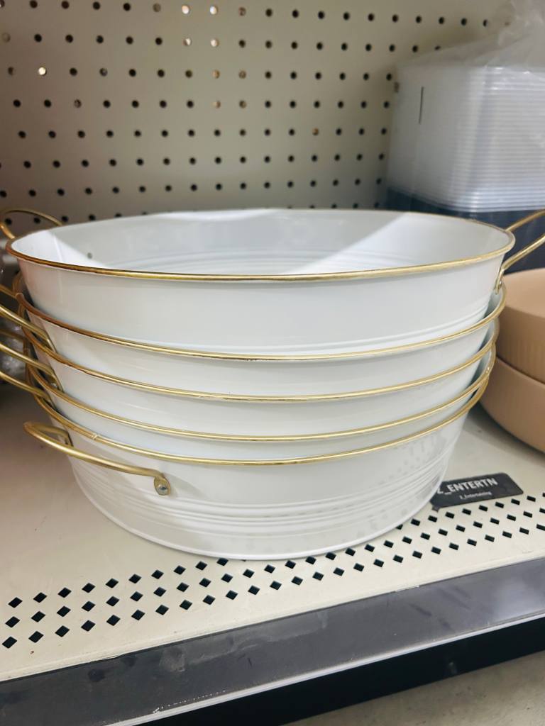 Metal tray