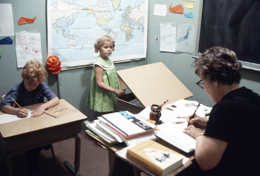 FAMILY AFFAIR, from left, Johnny Whitaker, Anissa Jones, on-set with their tutor, 1966-71 (1967 photo).