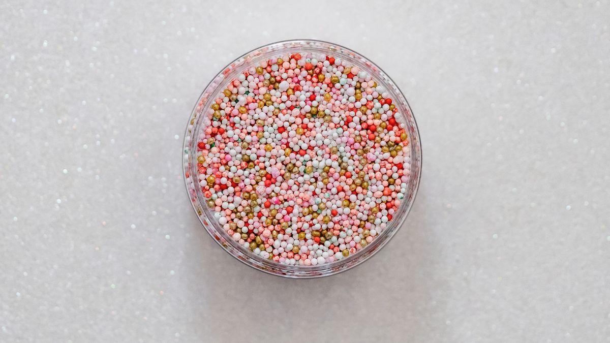 dot cakes