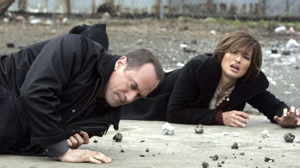 Chris Meloni and Mariska Hargitay in ‘Law and Order: SVU’ Season 9