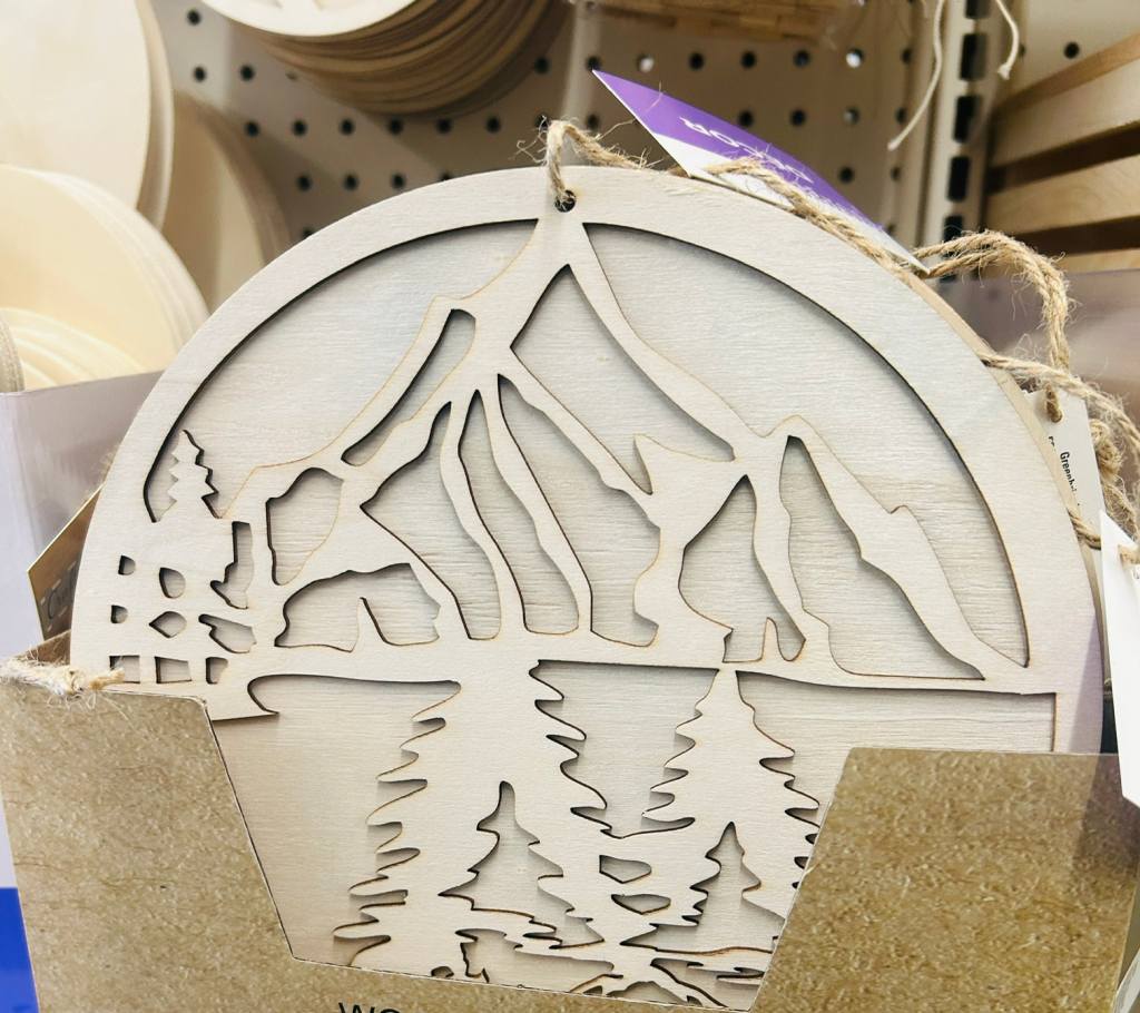 Wooden decor piece