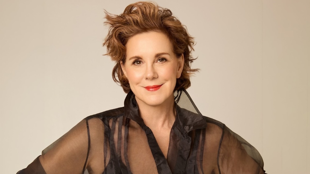 Elizabeth Perkins Reflects on Her 'Favorite' Acting Roles—and Her Time Spent with Elizabeth Taylor! (Exclusive)