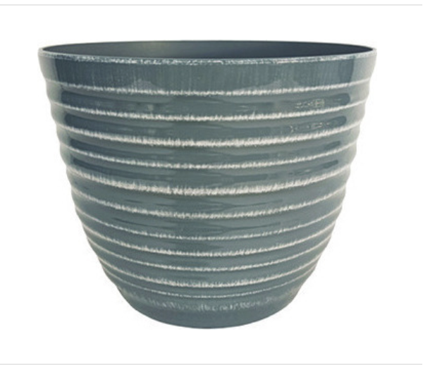 Plastic planter