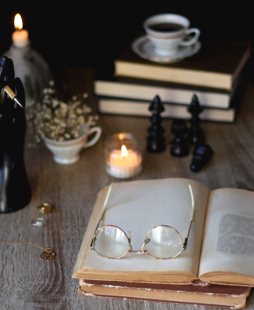 dark academia aesthetic
