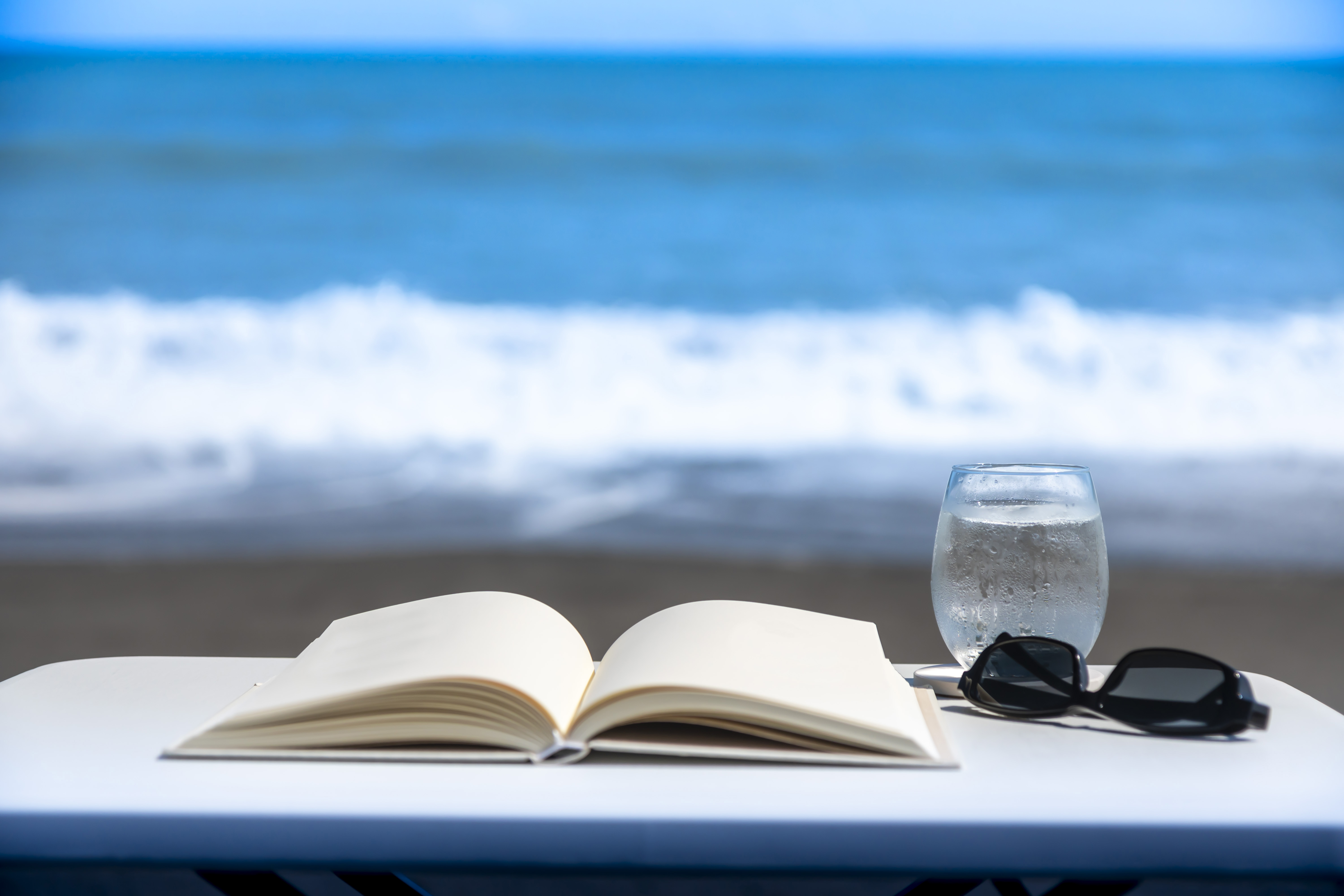 10 Must-Read New Mystery Books for Summer 2026—'Unputdownable' Thrillers by Nora Roberts and More!