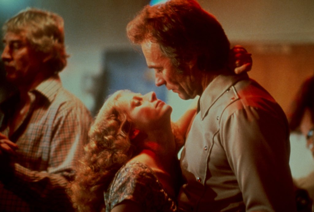 Sondra Locke and Clint Eastwood in 'Bronco Billy'