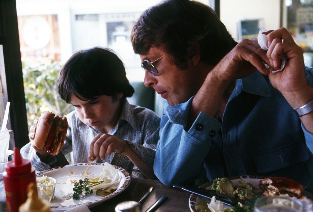 THE COURTSHIP OF EDDIE'S FATHER, from left: Brandon Cruz, Bill Bixby, (ph: 1971), 1969-1972.