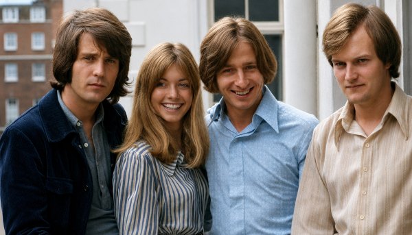 Olivia Newton-John and the cast of 'Toomorrow'