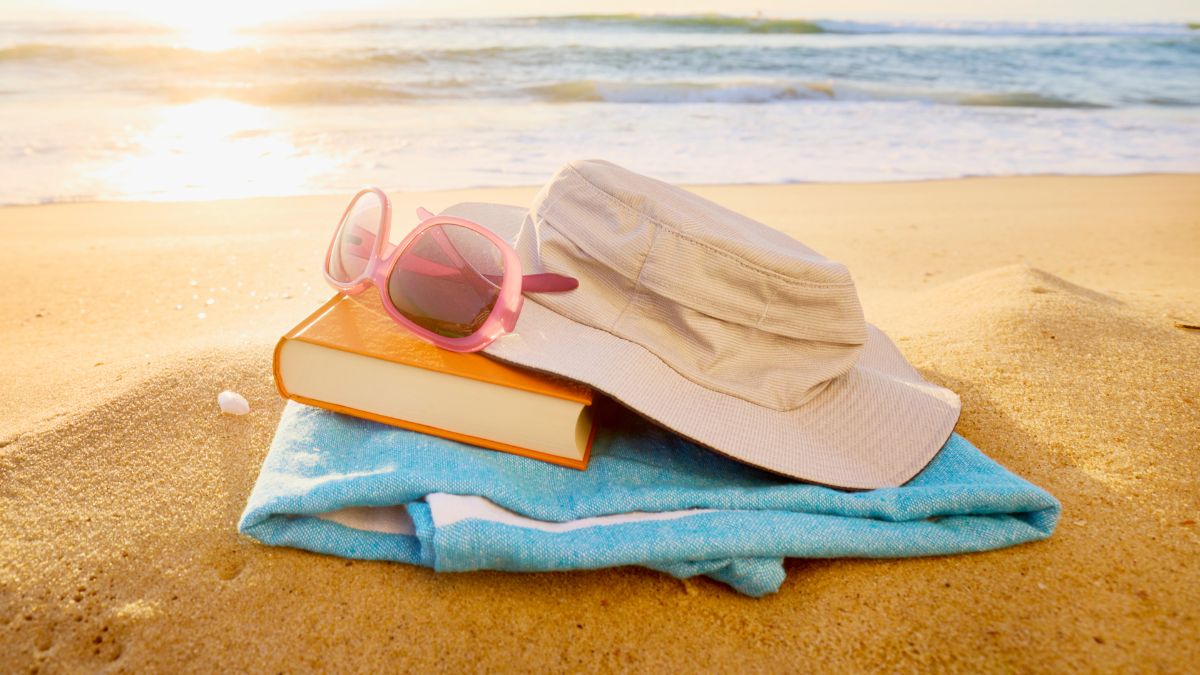 The Best Barnes & Noble Summer Merch and Beach Read Pairings