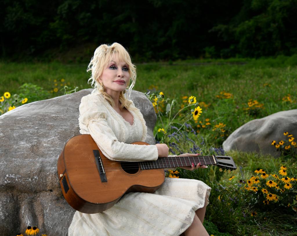 DOLLY PARTON'S MOUNTAIN MAGIC CHRISTMAS -- Pictured: Dolly Parton as herself -- (Photo by: Katherine Bomboy/NBC via Getty Images)