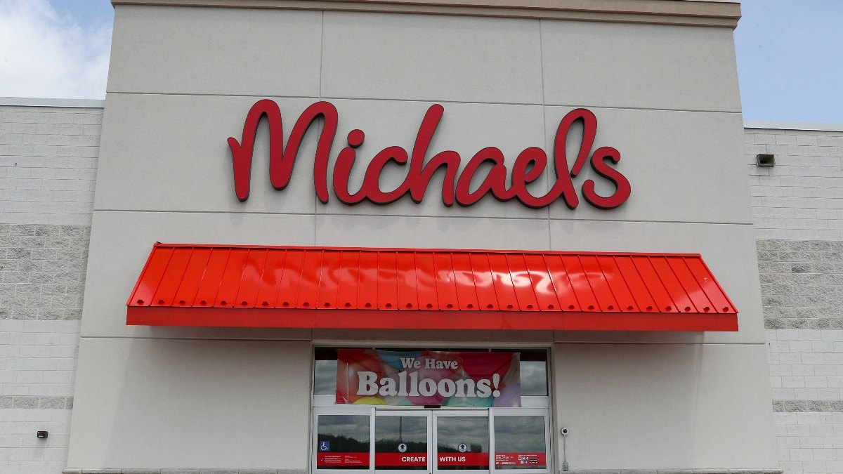 Michaels Weekly Ad: Fourth of July Decor From $3—Shop Red, White & Blue Finds Be...