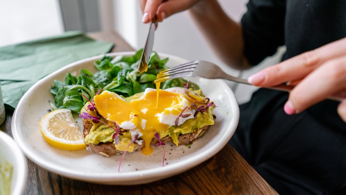 Doctors Say These Non-Statin Cholesterol Fixes Really Work—Some Lower LDL Surprisingly Fast
