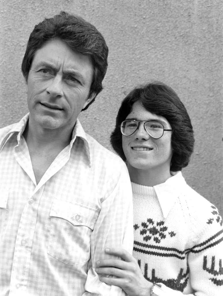 Bill Bixby and Brandon Cruz on the set of The Incredible Hulk