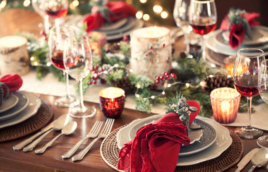 Holiday place setting