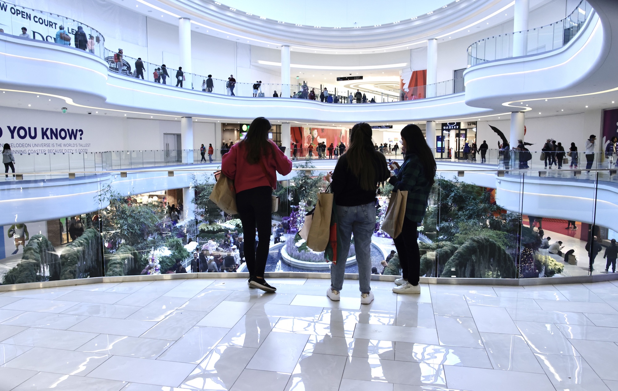 GettyImages-1245096315 Gen Z Social Shopping Trends Explained: How Fandom Events and Community Spaces Are Reshaping Malls