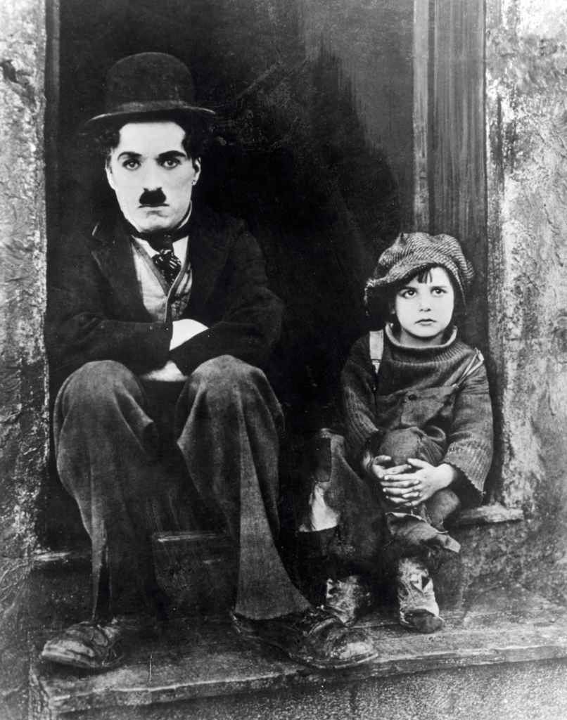 Charles Chaplin and Jackie Coogan in "The Kid", 1920. 