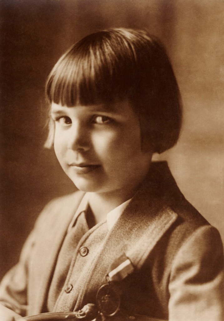 John Leslie (Jackie) Coogan - American actor. Began career as a child star in silent films. Series called: Les Vedettes de Cinema. Henri Manuel . JC: 26 October 1914  1 March 1984. 