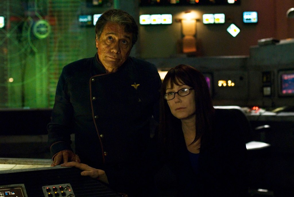 BATTLESTAR GALACTICA, (from left): Edward James Olmos, Mary McDonnell, 'Daybreak, Part I & II', (Season 4, aired March 13 &. 20, 2009), 2003-09.