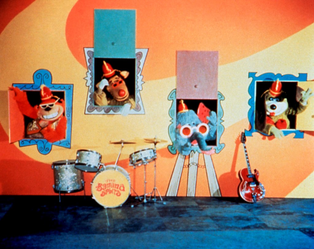 THE BANANA SPLITS ADVENTURE HOUR, (from left): Bingo, Drooper, Snorky, Fleegle, 1968-1970