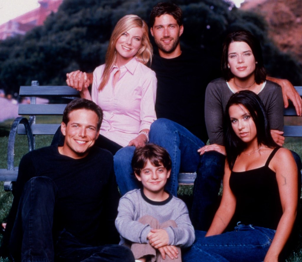 Jacob Smith, Scott Wolf, Paula Devicq, Matthew Fox, Neve Campbell, Lacey Chabert, Party of Five