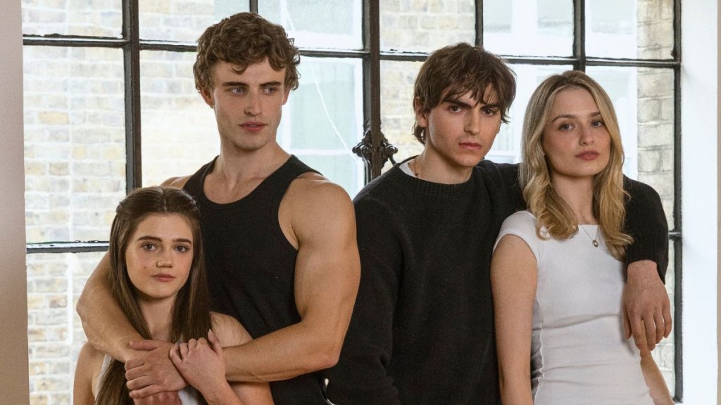 Nancy Surridge as Shannon Lynch, Conor Sánchez as Johnny Kavanagh, James O’Donoghue as Joey Lynch and Sophie McGibbon as Aoife Molloy in the 'Boys of Tommen' TV show