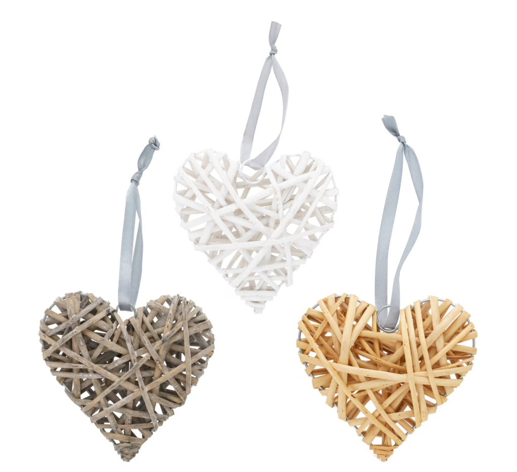heart shaped wall decor
