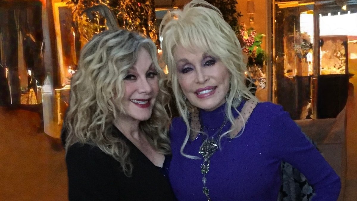 Dolly's Sister Stella Parton Says She Uses Humor On Stage to Connect