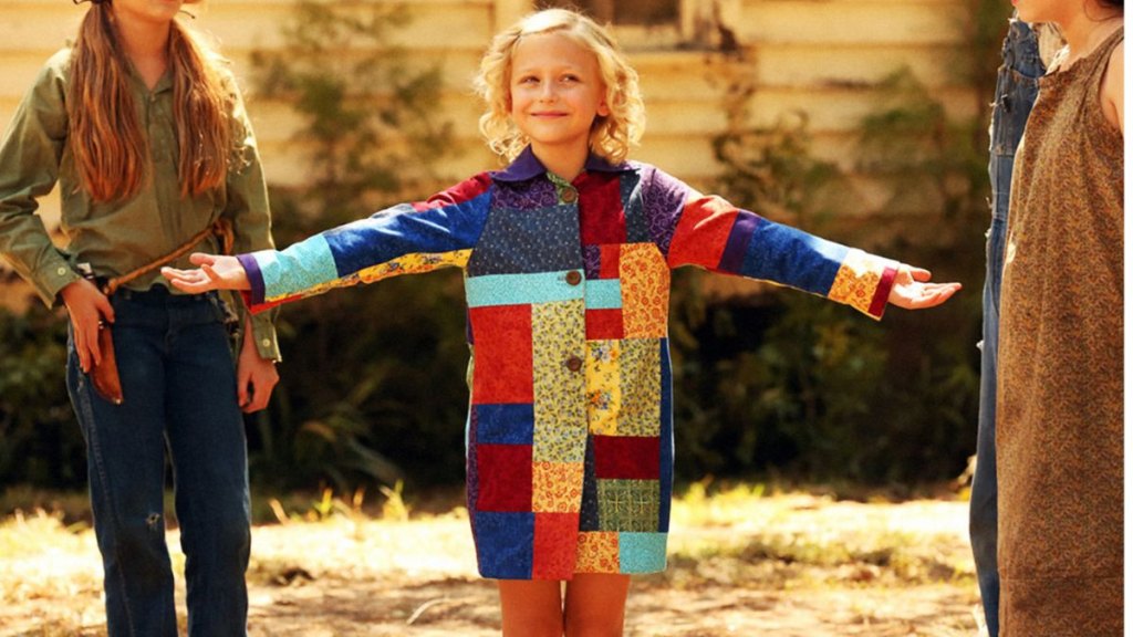 Alyvia Alyn Lind in 'Dolly Parton's Coat of Many Colors'