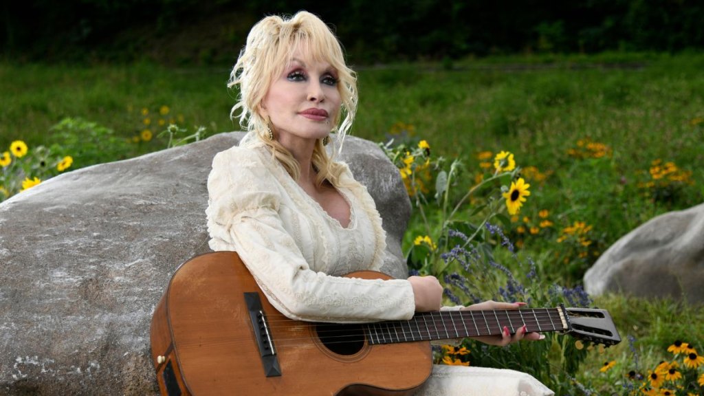 Dolly Parton in 2022
