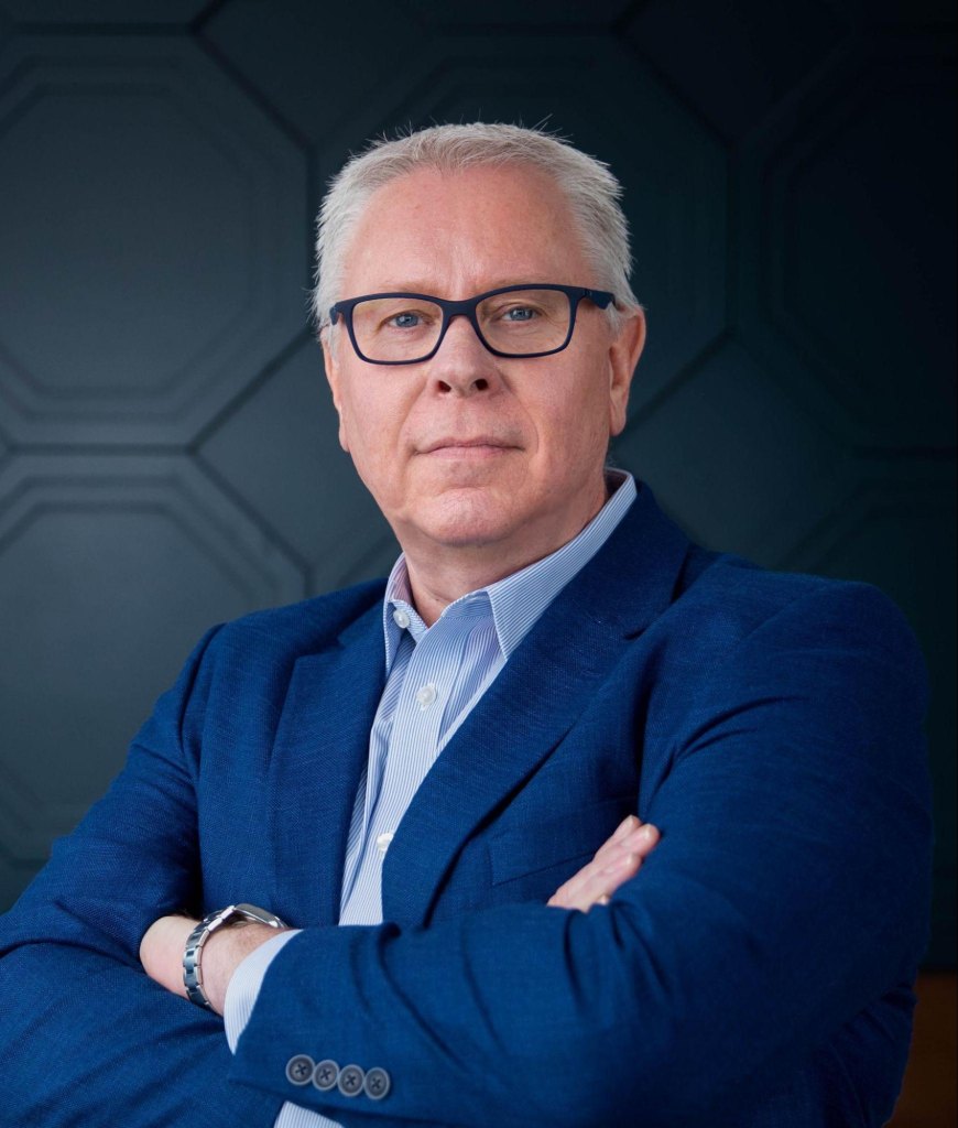 Paul Longman, founder and CEO of iSense, a next-generation sleep brand setting a new standard for personalization with its patented Comfort Control™ Technology. Image Credit: iSense