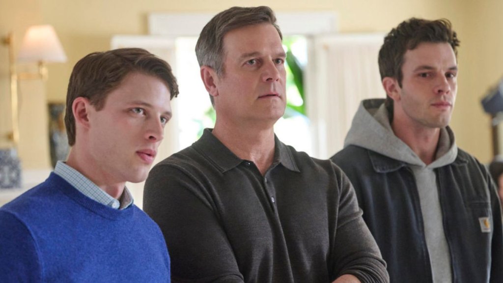 Tommy Bloom, Peter Krause and Tommy O Brien in 'Line of Fire'