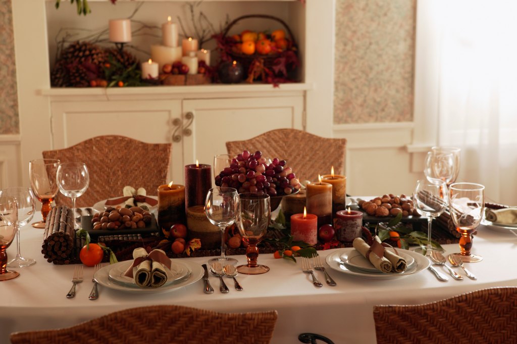 Thanksgiving table setting