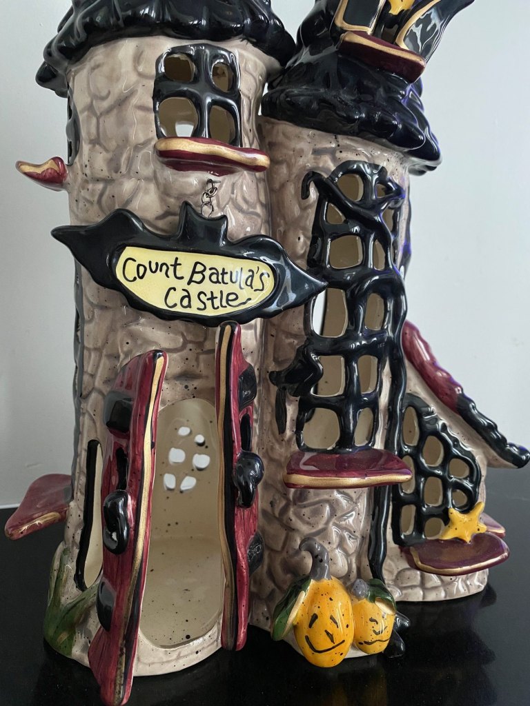 Count Batula's Castle by Blue Sky Clayworks